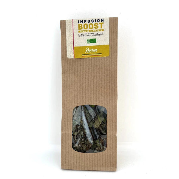 Infusion de plantes drainantes en complément alimentaire, idéale pour favoriser la récupération et le bien-être après l’effort.
